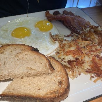 Alter Ego Tempe - Varsity breakfast with sunny side up eggs and bacon - New American Near Me - Tempe, Arizona