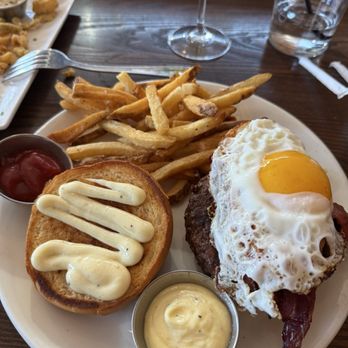 Burtons Grill & Bar - Brunch burger - New American Near Me - Gaithersburg, Maryland Burtons Grill & Bar - Brunch burger - New American Near Me - Gaithersburg, Maryland
