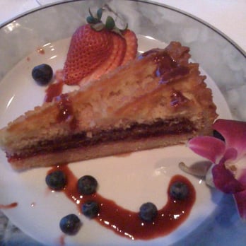 Bay View Restaurant & Lounge - Almond tort - Italian Near Me - Bodega Bay, California