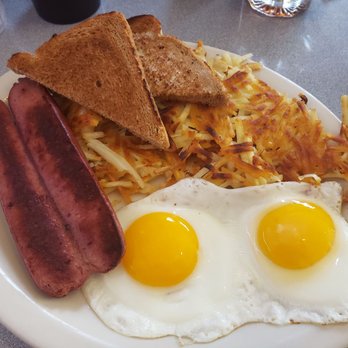 L & R Cafe - a plate of breakfast food - Cafes Near Me - Quincy, Washington
