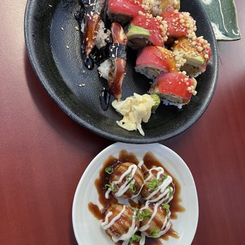 JK's Table - Eel unagi, Sean roll (spicy kick) & takoyaki. - Japanese Near Me - Edina, Minnesota JK's Table - Eel unagi, Sean roll (spicy kick) & takoyaki. - Japanese Near Me - Edina, Minnesota
