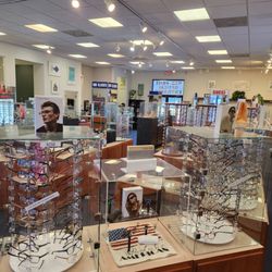 One Price Optical - We have the Largest selection of Eyeglasses in all of SWFL with over 5000 Frames in-stock.