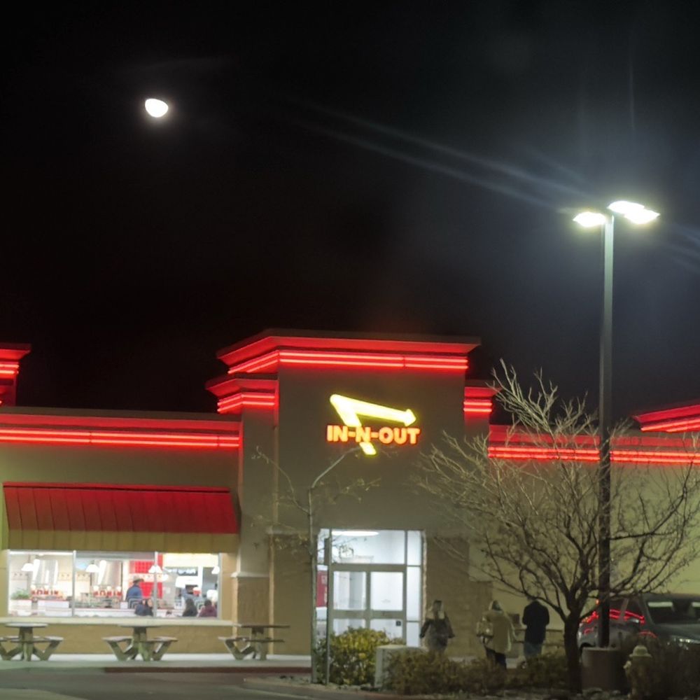 In-N-Out Burger - 1/18/2025: Welp~we're here since, all the "gourmet restaurants" closed early! - Burgers Near Me - Carson City, Nevada In-N-Out Burger - 1/18/2025: Welp~we're here since, all the "gourmet restaurants" closed early! - Burgers Near Me - Carson City, Nevada