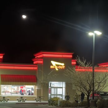 In-N-Out Burger - 1/18/2025:  Welp~we're here since, all the "gourmet restaurants" closed early! - Burgers Near Me - Carson City, Nevada