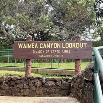 Waimea Canyon Lookout - Hiking Near Me