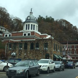 Marshall's Main Street Cafe