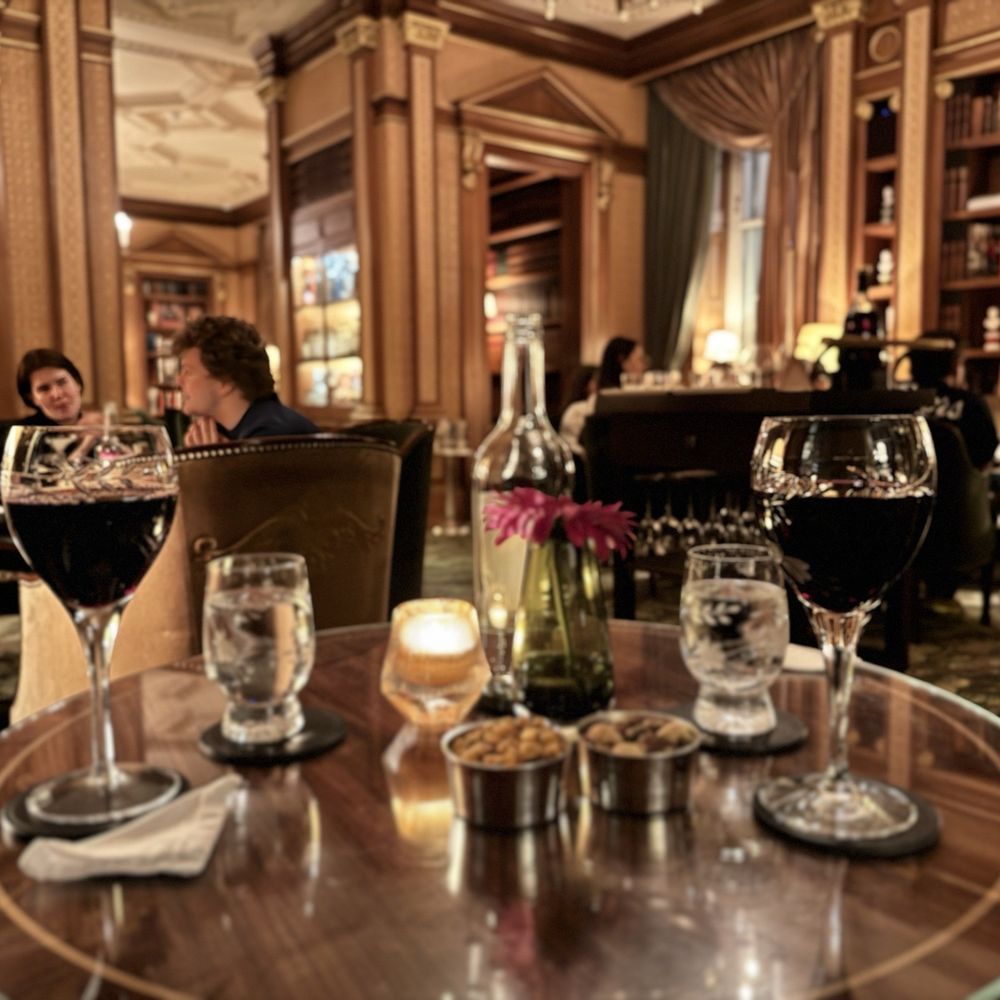 The Lanesborough - Hotels Near Me - London, XGL