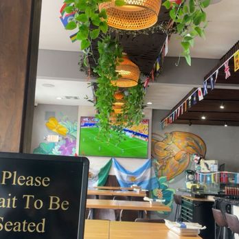 Ruta 15 Ceviche Bar Mexican Kitchen - Dining area and bar - Sports Bars Near Me - Long Beach, California