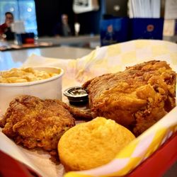 Big Mama's Kitchen and Catering - Chicken Basket