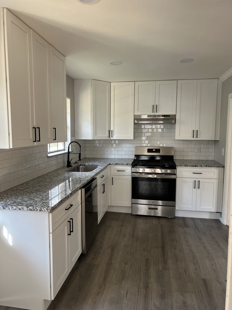 Slide of Royal Roof & Renovations