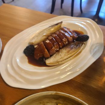 ēst Restaurant - French Near Me - Toronto, Ontario