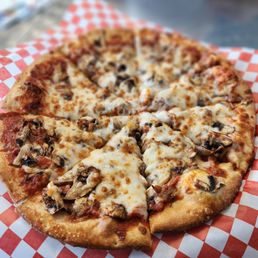 Mushroom pizza Mushroom pizza