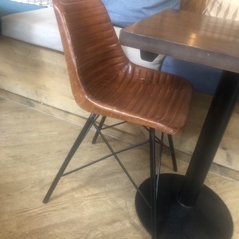 Esquire's Coffee - This chair is worth the time you sit in it. - Cafes Near Me - Manchester, XGM