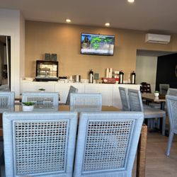 Beach View Hotel - Breakfast Nook
