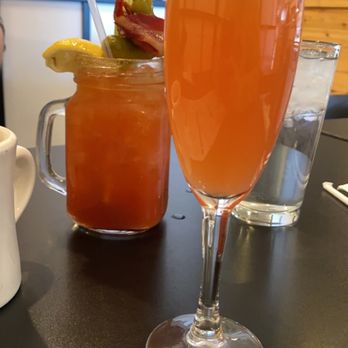 Maple Leaf Diner - Mimosa with cranberry and Bloody Caesar - American Near Me - Dallas, Texas