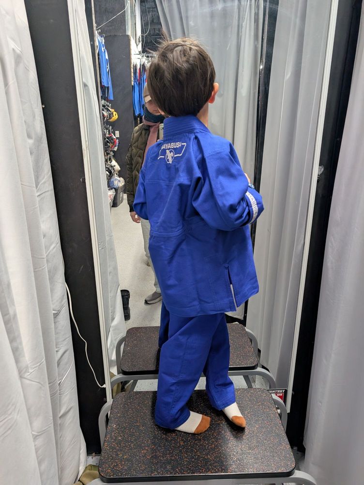 Warrior Fight Store MMA Logo