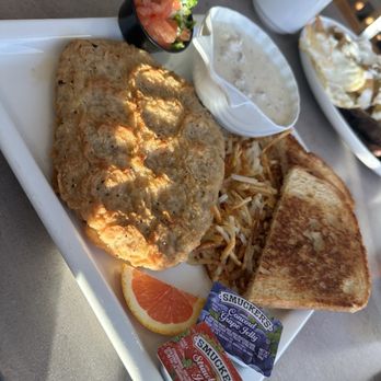 High Tide Grille - Chicken Fried Steak - American Near Me - Long Beach, Washington