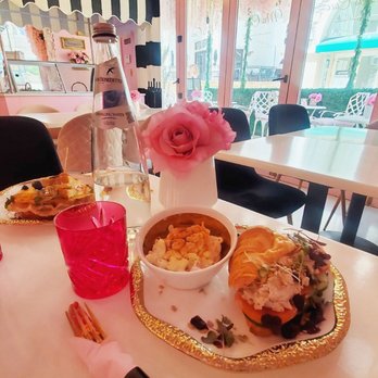 Mrs Coco - Tuna croissant and grocery store macaroni salad. - Cafes Near Me - Henderson, Nevada