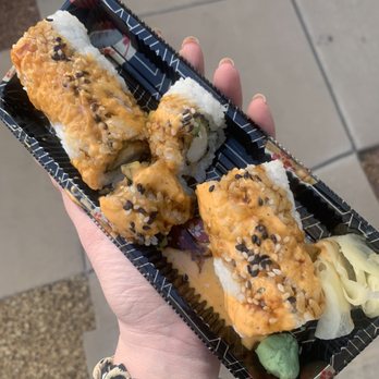 VeggiEAT - Sesame Crunchy Shrimp Roll - Vegetarian Near Me - Henderson, Nevada VeggiEAT - Sesame Crunchy Shrimp Roll - Vegetarian Near Me - Henderson, Nevada