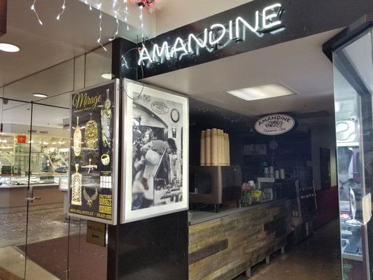 Amandine Patisserie Cafe-DTLA by null