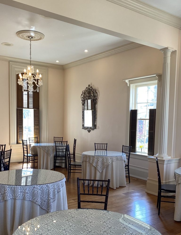 SWAN HOUSE 19 Photos 225 W Sandusky St, Findlay, Ohio Coffee