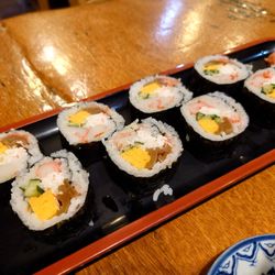 Yamaya Seafood Restaurant - King crab roll.