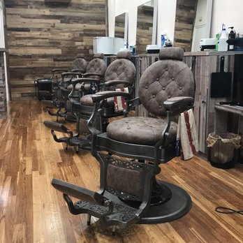 Touchdown Barbershop - Clean - Barbers Near Me - Forest hills, New York Touchdown Barbershop - Clean - Barbers Near Me - Forest hills, New York