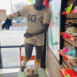 Soccer Shop USA III - Remembering a legend

Edson Arantes do Nascimento

RIP Pelé