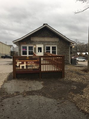 Rock House Brewing by null