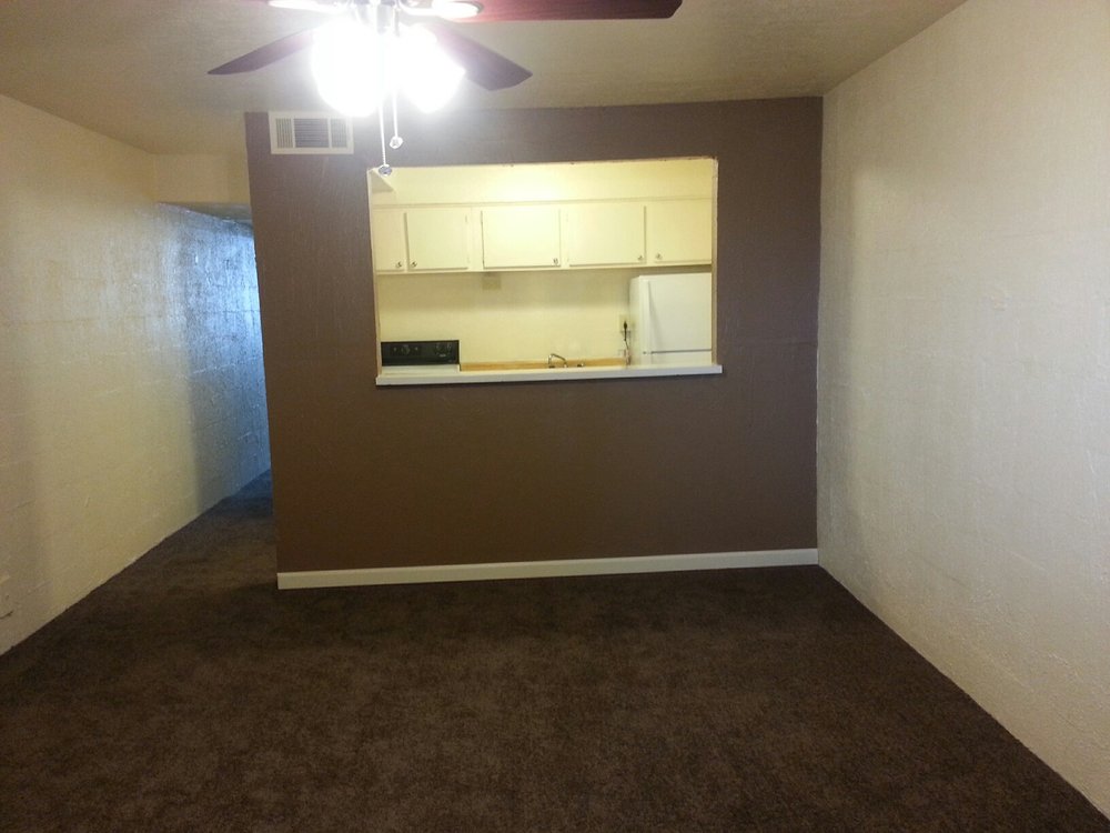 HEATHER HOUSE APARTMENTS 2206 Heather Ln, Louisville, Kentucky