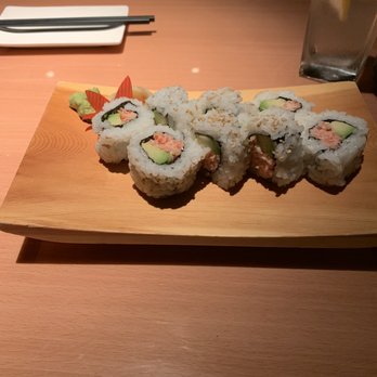 Qimura Sushi & Ramen - California roll - Sushi Bars Near Me - Windsor, California Qimura Sushi & Ramen - California roll - Sushi Bars Near Me - Windsor, California