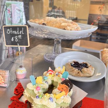 Mehri's Cafe and Bakery - Pastries - Bakeries Near Me - Portland, Oregon Mehri's Cafe and Bakery - Pastries - Bakeries Near Me - Portland, Oregon