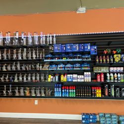 Yolo Vapes N Smoke - They have a very good item selections