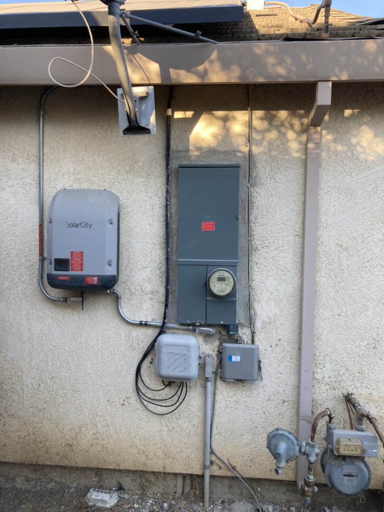 Slide of Dyamont Electric Solutions