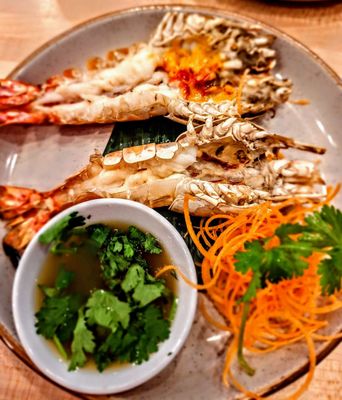 Delish Thai by null