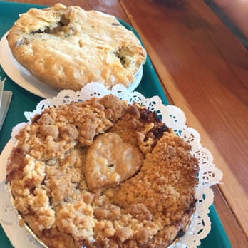 Maui Pie - Chicken pot pot and apple pie - Bakeries Near Me - Kihei, Hawaii Maui Pie - Chicken pot pot and apple pie - Bakeries Near Me - Kihei, Hawaii