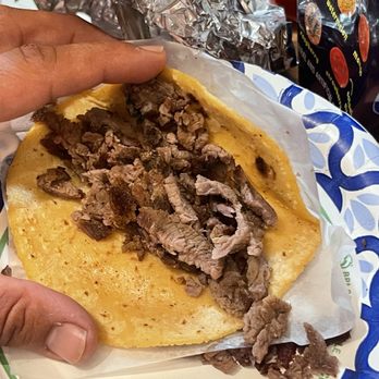 Tacos El Gordo - Plain carne asada tacos - Mexican Near Me - Chula Vista, California Tacos El Gordo - Plain carne asada tacos - Mexican Near Me - Chula Vista, California