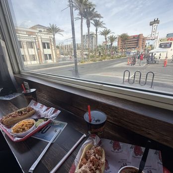 Rick's Rollin Smoke Bbq & Tavern - Chicken sandwich w a side of bbq beans - Barbeque Near Me - Las Vegas, Nevada Rick's Rollin Smoke Bbq & Tavern - Chicken sandwich w a side of bbq beans - Barbeque Near Me - Las Vegas, Nevada
