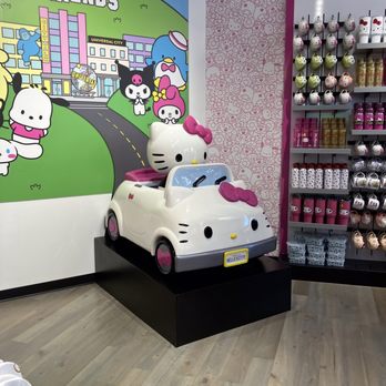 Hello Kitty And Friends Cafe - Store merch - Themed Cafes Near Me - Universal City, California Hello Kitty And Friends Cafe - Store merch - Themed Cafes Near Me - Universal City, California