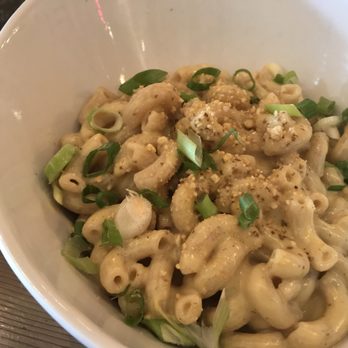 MeeT on Main - Mac and cheese bowl, delicious! - Comfort Food Near Me - Vancouver, British Columbia MeeT on Main - Mac and cheese bowl, delicious! - Comfort Food Near Me - Vancouver, British Columbia