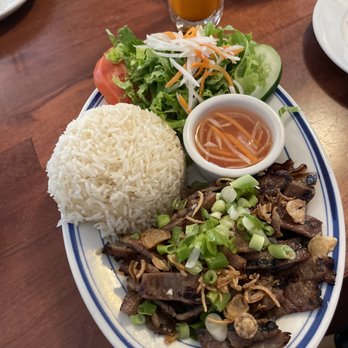 Saigon Kitchen - Vietnamese Near Me - Fort Lee, New Jersey