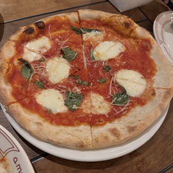 a Mano - Margarita pizza - Italian Near Me - San Francisco, California
