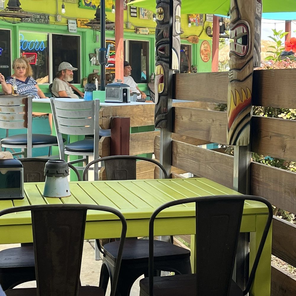 MB's Tiki Hut - Burgers Near Me - Ocklawaha, Florida