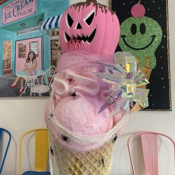 Mrs. Sprinkles Ice Cream - Ice Cream & Frozen Yogurt Near Me - Albuquerque, New Mexico