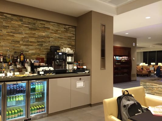 Emirates Lounge by null