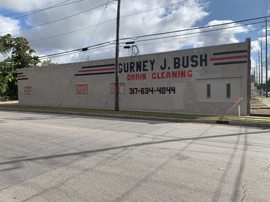 Gurney J Bush Logo