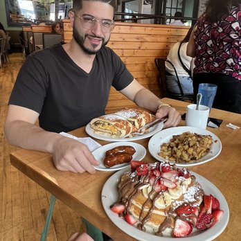 Brownstone Pancake Factory - Nutella pancakes, hash browns, sausage, pancake wrap - Breakfast & Brunch Near Me - Edgewater, New Jersey Brownstone Pancake Factory - Nutella pancakes, hash browns, sausage, pancake wrap - Breakfast & Brunch Near Me - Edgewater, New Jersey