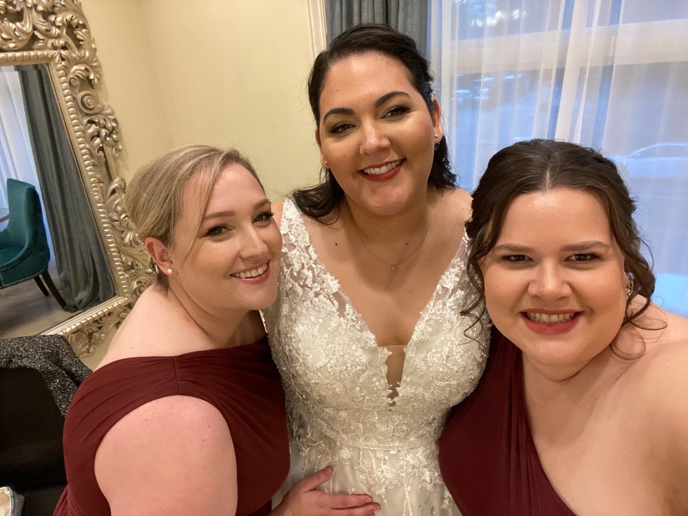 Gorgeous Glow By Alexis Logo