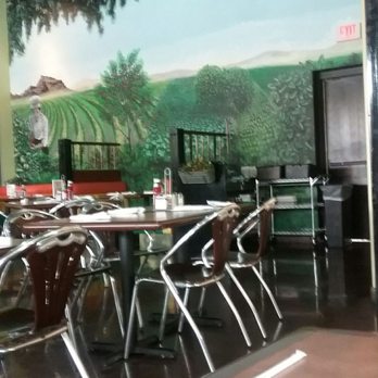 Sunnyside Breakfast Lounge - The inside is very nicely decorated. - Breakfast & Brunch Near Me - Mesa, Arizona