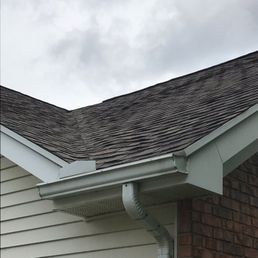 This is what you can expect to see after 6 years with an Erie Roof.